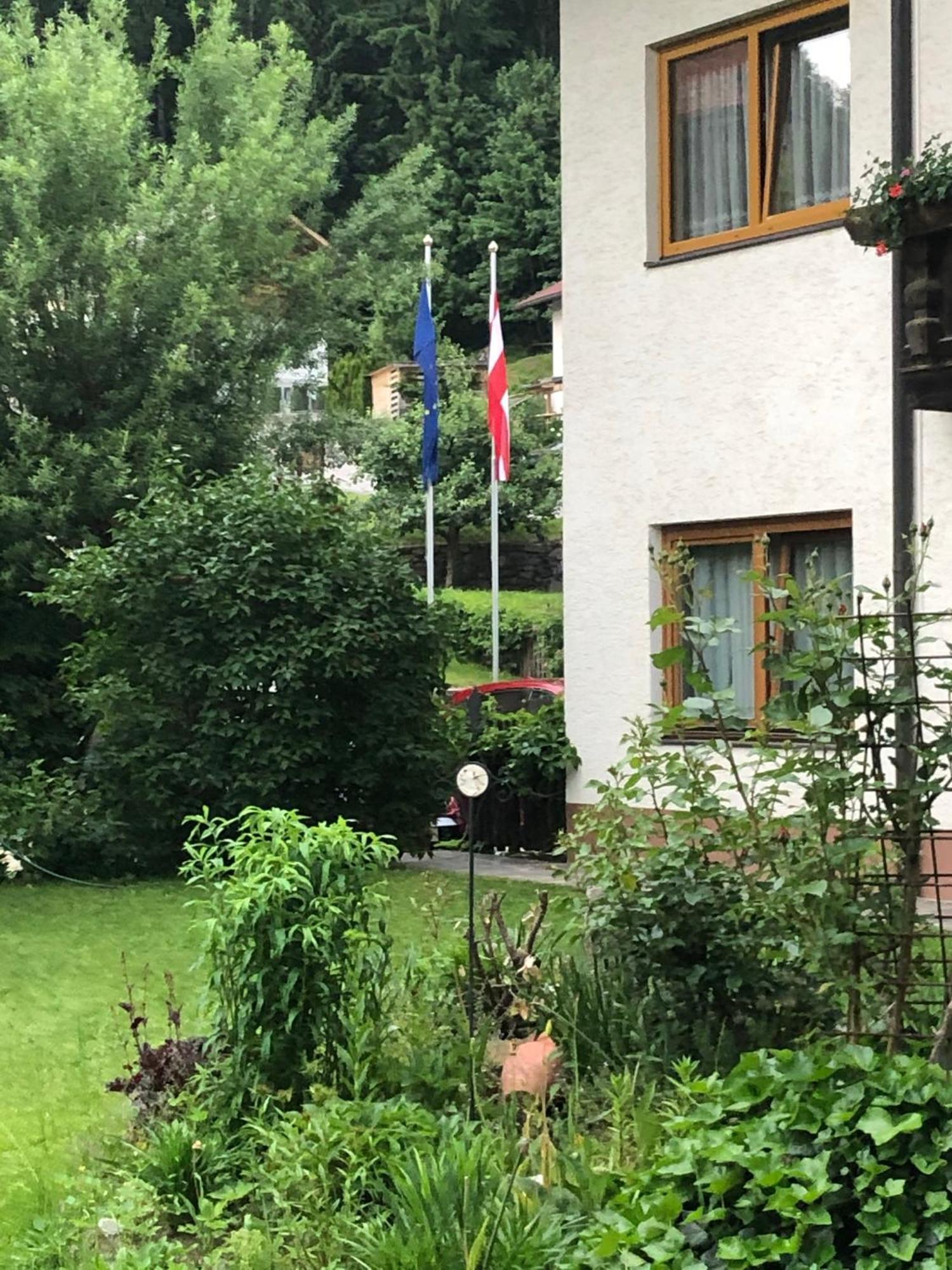 Gästehaus Steinerhof Nikolsdorf Exterior foto