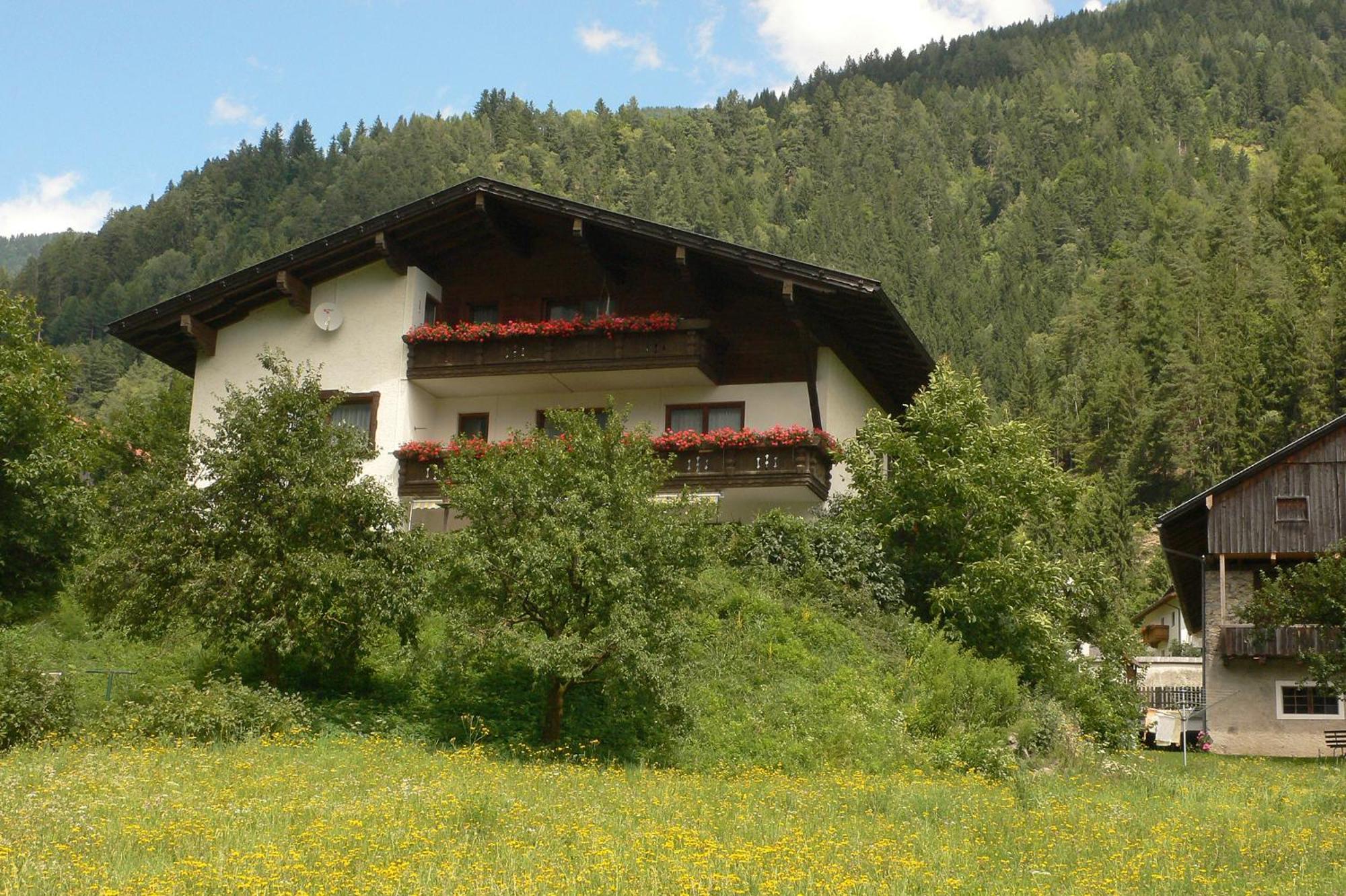 Gästehaus Steinerhof Nikolsdorf Exterior foto